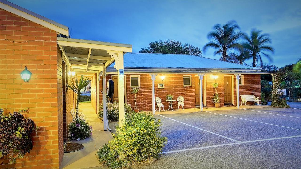 Jolly Swagman Motor Inn Euroa Exterior photo