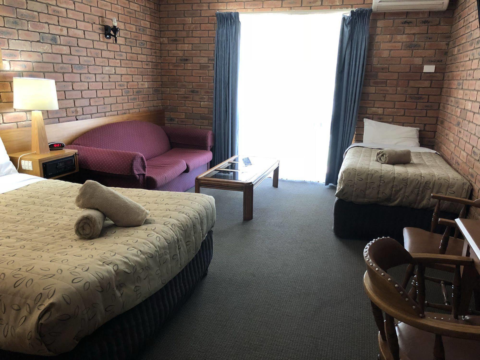 Jolly Swagman Motor Inn Euroa Exterior photo
