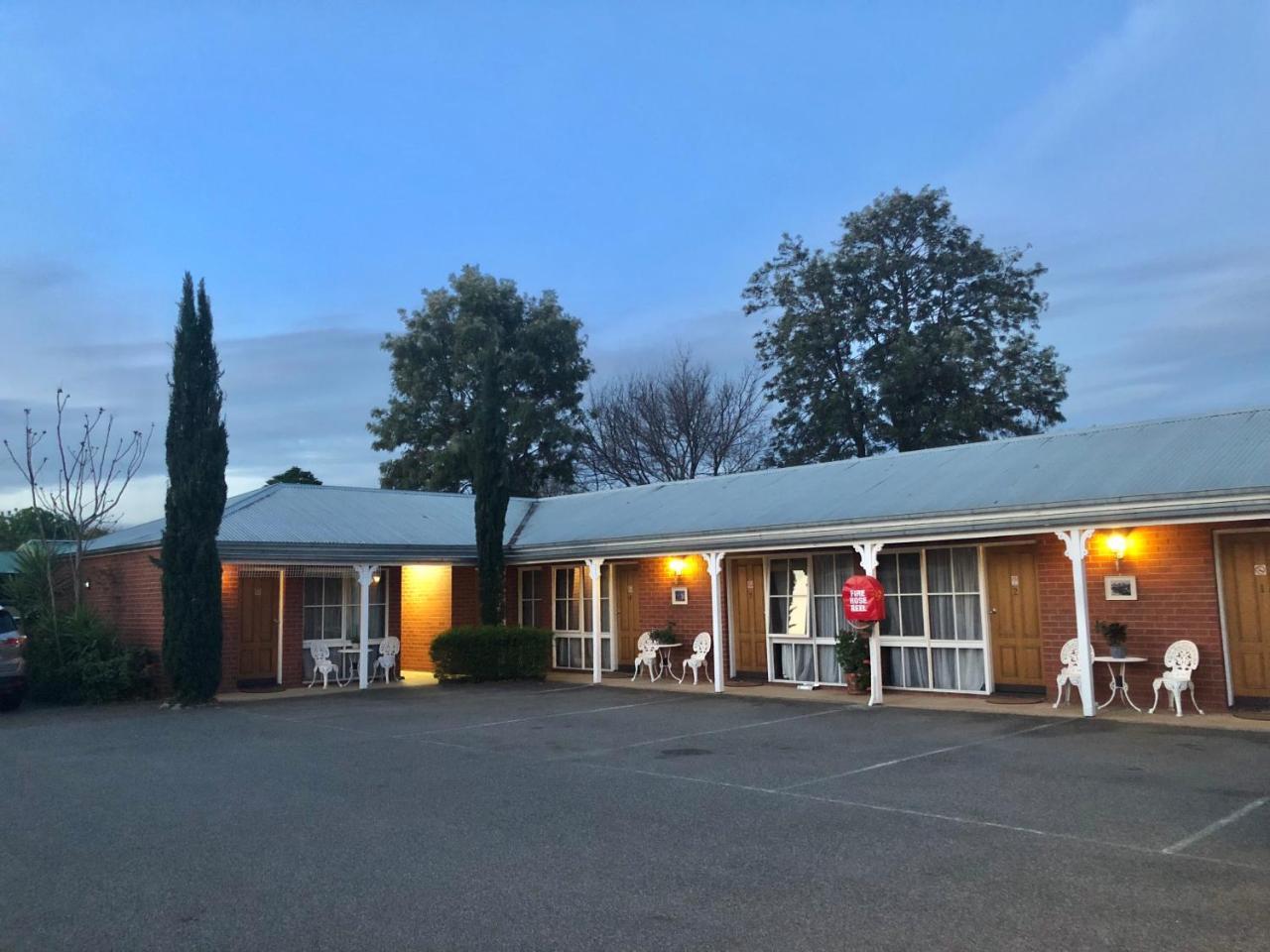 Jolly Swagman Motor Inn Euroa Exterior photo
